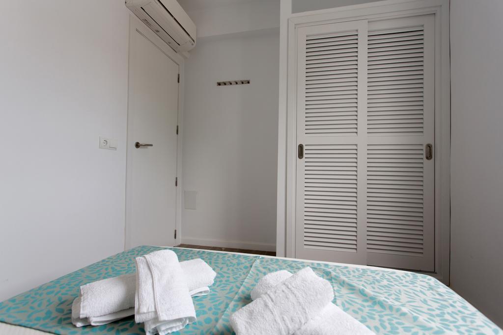 Apartamentos Pou Dเอสปุญอลส์ ภายนอก รูปภาพ