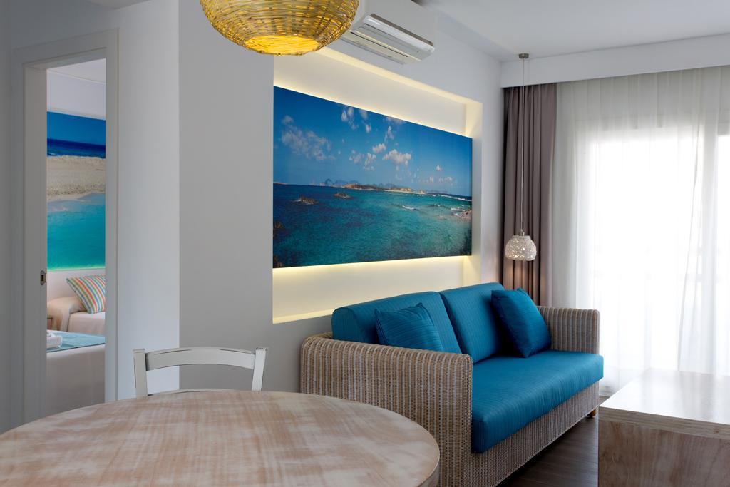 Apartamentos Pou Dเอสปุญอลส์ ภายนอก รูปภาพ