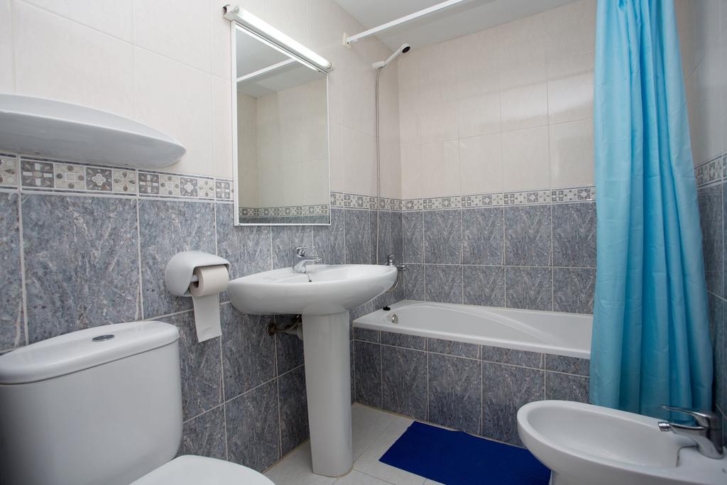 Apartamentos Pou Dเอสปุญอลส์ ภายนอก รูปภาพ