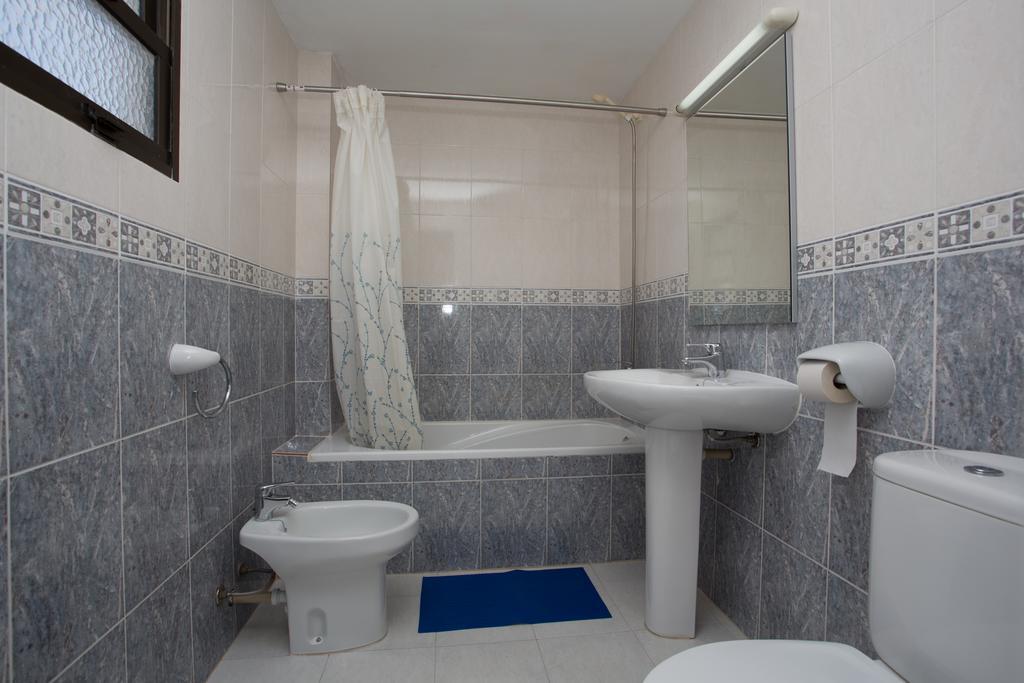 Apartamentos Pou Dเอสปุญอลส์ ภายนอก รูปภาพ